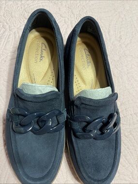 Clarks Navy Suede Link-Trim Slip-On Loafers